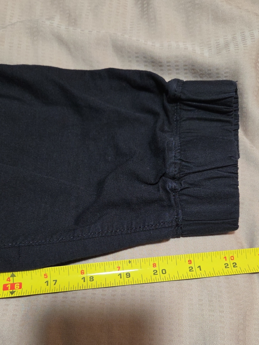Levi's Joggers - Picture 6 of 8